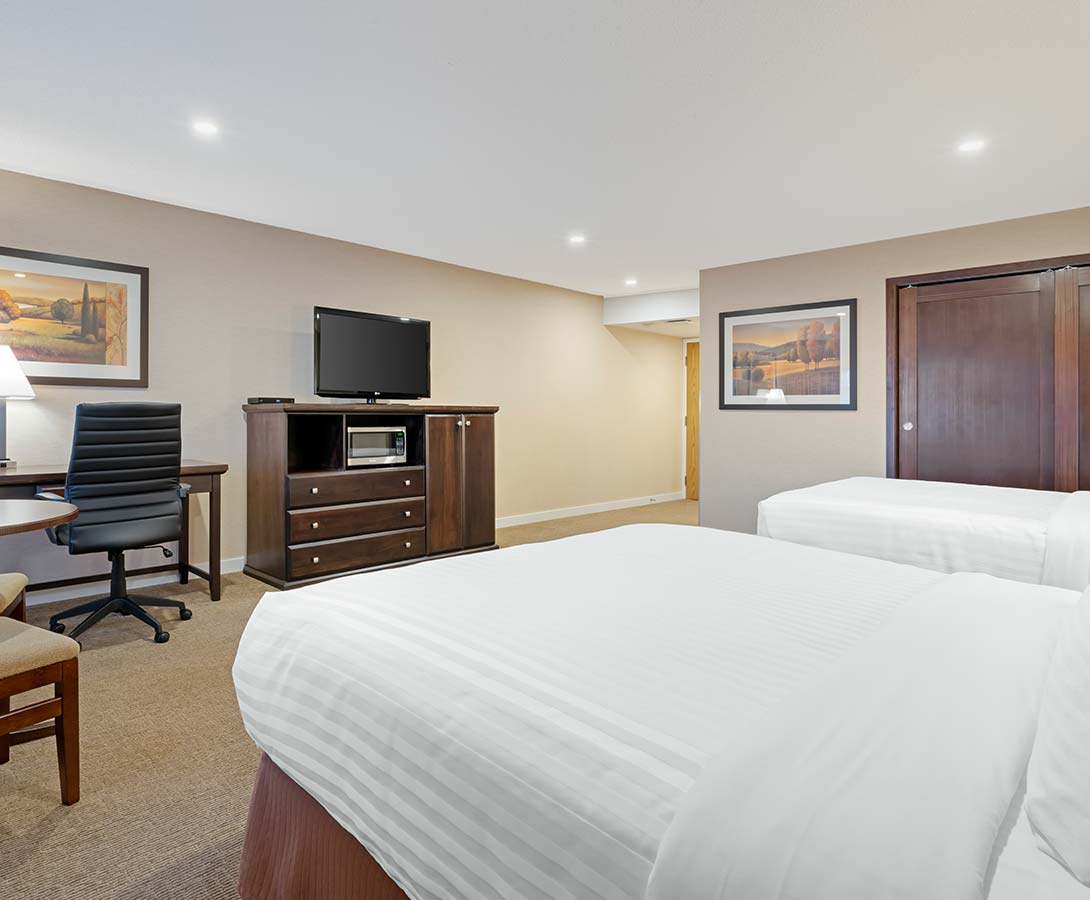 PTwo Queen Classic Room