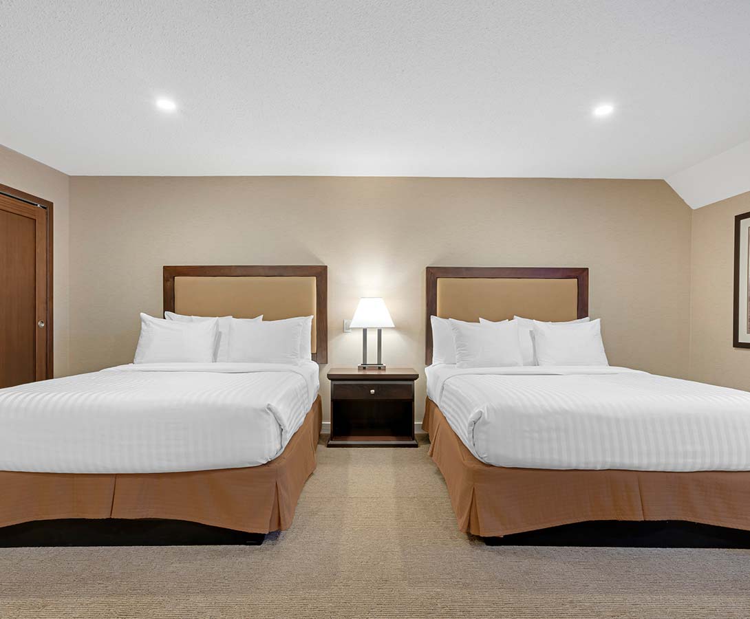 PTwo Queen Classic Room